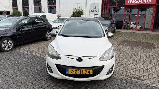 Damaged car Mazda 2 1.3 SILVER EDITION 2014/12