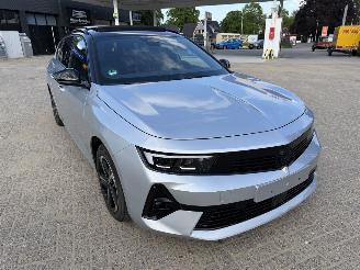 Opel Astra Station GS-Line picture 3