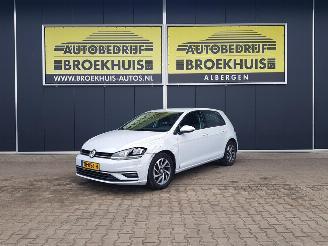 uszkodzony samochody osobowe Volkswagen Golf 1.6 TDI Comfortline SOUND-Edition 2018/1