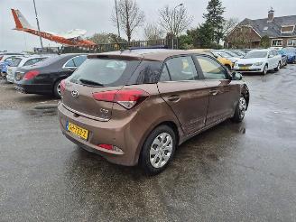 skadebil auto Hyundai I-20 1.2 i 2015/6