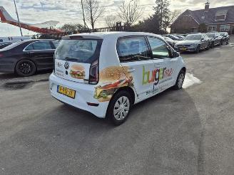 Schadeauto Volkswagen Up! 1.0 MPi 2022/4