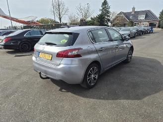 Unfallwagen Peugeot 308 1.2 12v THP 2014/11