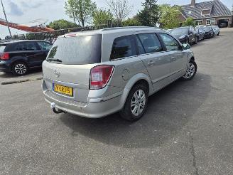 Opel Astra SW 1.6 16v picture 1