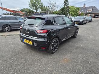 Coche accidentado Renault Clio 1.2 TCe GT 2017/7