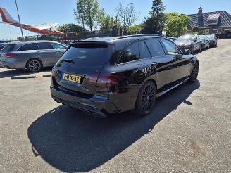 damaged passenger cars Mercedes C-klasse Estate C-63 AMG 4.0 V8 Biturbo 2016/5