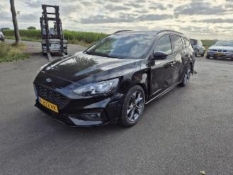 Ford Focus Wagon 1.0 EcoBoost Hybrid picture 3