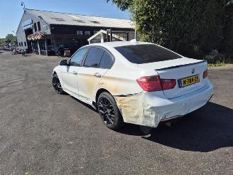 BMW 3-serie 320i picture 2