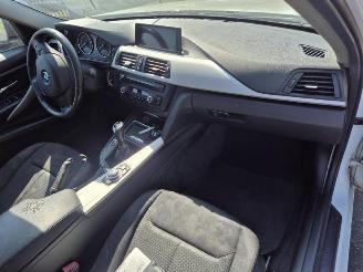 BMW 3-serie 320i picture 9