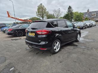 uszkodzony samochody osobowe Ford C-Max 1.5 Ti VCT 2018/5