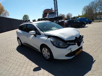 Renault Clio Estate 1.5 dCi ECO Expression picture 2
