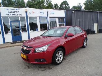 Vaurioauto  passenger cars Chevrolet Cruze 1.6 LT 2013/2