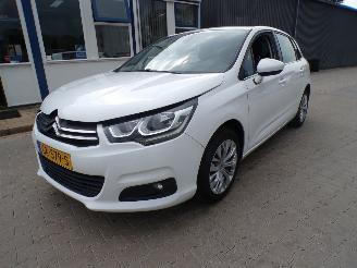 Schadeauto Citroën C4 1.2 Pure Tech Feel 2015/6
