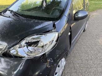 Peugeot 107  picture 10
