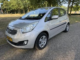 Vaurioauto  passenger cars Kia Venga  2010/1