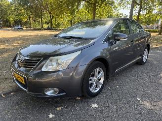 uszkodzony samochody osobowe Toyota Avensis  2009/1