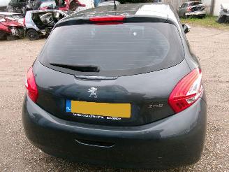 Peugeot 208 1.2 Allure 5 Drs picture 11