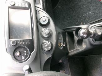 Toyota Yaris 1.5 Y-Oung 5 Drs picture 24