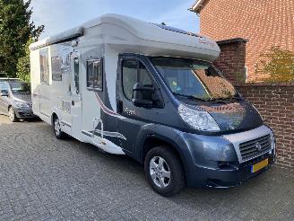 damaged campers Challenger  Challeger Mageo 118EB/119 Queensbed en hefbed 2014/1