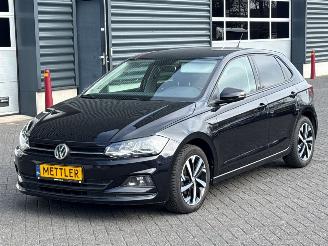 Vaurioauto  passenger cars Volkswagen Polo 1.0 12V BlueMotion Technology Hatchback 4Dr Benzine 999cc 55kW (75pk) FWD 2017/12