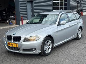 skadebil auto BMW 3-serie 318d 16V Combi/o  Diesel 1.995cc 105kW (143pk) RWD 2009/4