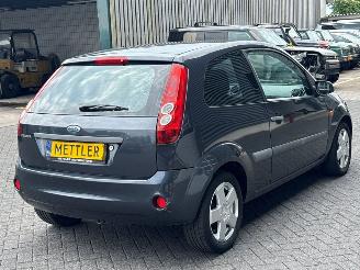 Ford Fiesta 1.3 Hatchback  Benzine 1.299cc 51kW (69pk) FWD picture 5