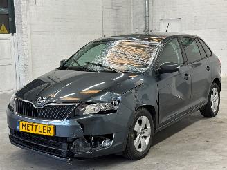 Vaurioauto  passenger cars Skoda Rapid 1.2 TSI 16V Liftback  Benzine 1.197cc 66kW (90pk) FWD 2016/1