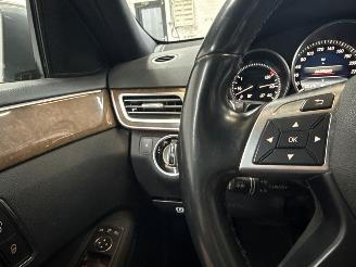 Mercedes E-klasse E-350 CGI V6 24V BlueEfficiency Sedan 4Dr Benzine 3.498cc 225kW (306pk) RWD 2011-09/2015-12 (212.059) M276952 picture 17