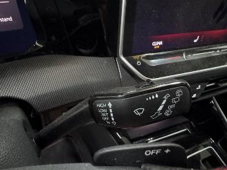 Volkswagen Golf 8,5 2.0 GTI 16V Hatchback  Benzine 1.984cc 195kW (265pk) FWD 2024-06  DNPD picture 22