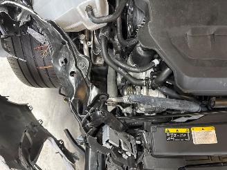 Volkswagen Golf 8,5 2.0 GTI 16V Hatchback  Benzine 1.984cc 195kW (265pk) FWD 2024-06  DNPD picture 32