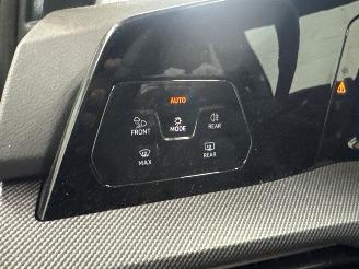Volkswagen Golf 8,5 2.0 GTI 16V Hatchback  Benzine 1.984cc 195kW (265pk) FWD 2024-06  DNPD picture 15