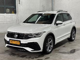 Unfallwagen Volkswagen Tiguan R-line 1.4 TSI Plug-in eHybrid 16V SUV Elektrisch Benzine 1.395cc 180kW (245pk) FWD 2020-11/2024-04 DGEA 2008/6