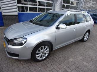 Unfallwagen Volkswagen Golf 1.2 TSI COMFORT EXECUTIVE LINE 2012/6