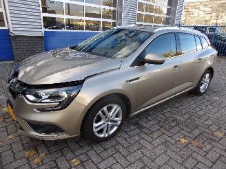 Avarii autoturisme Renault Mégane ESTATE 1.2 TCE ZEN 2017/10