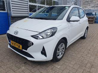 uszkodzony samochody osobowe Hyundai I-10 1.0 Comfort 2023/4