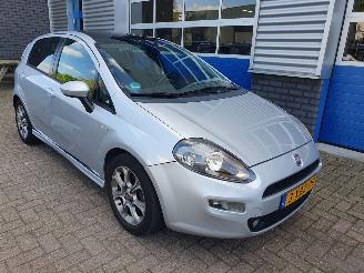 Voiture accidenté Fiat Punto Evo 0.9 TwinAir Lounge 2014/6