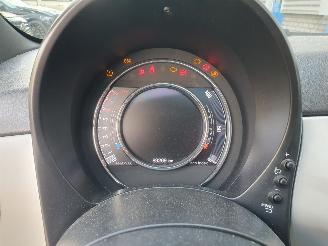 Fiat 500 1.0 Hybrid Launch Edition picture 20