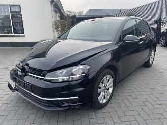 Voiture accidenté Volkswagen Golf 1.0 TSI Comfortline N.A.P NL AUTO PRACHTIG!!! 2019/3