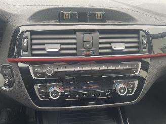 BMW 1-serie 118i Sport Line Edition N.A.P NL AUTO PRACHTIG!!! picture 13