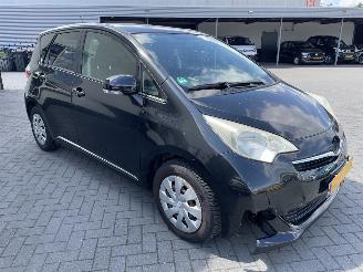Toyota Verso S 1.3 VVT-i Aspiration N.A.P NL AUTO picture 4