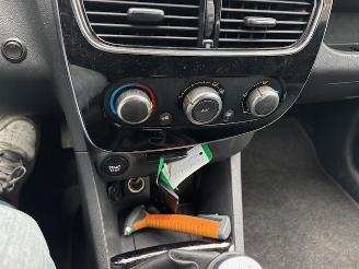 Renault Clio 0.9 TCE Zen picture 11