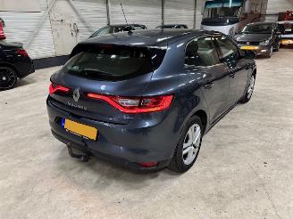 Renault Mégane 1.2 TCe Zen picture 2