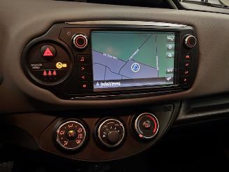 Toyota Yaris 1.3 5-drs airco navi picture 11