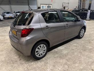 Toyota Yaris 1.3 5-drs airco navi picture 2