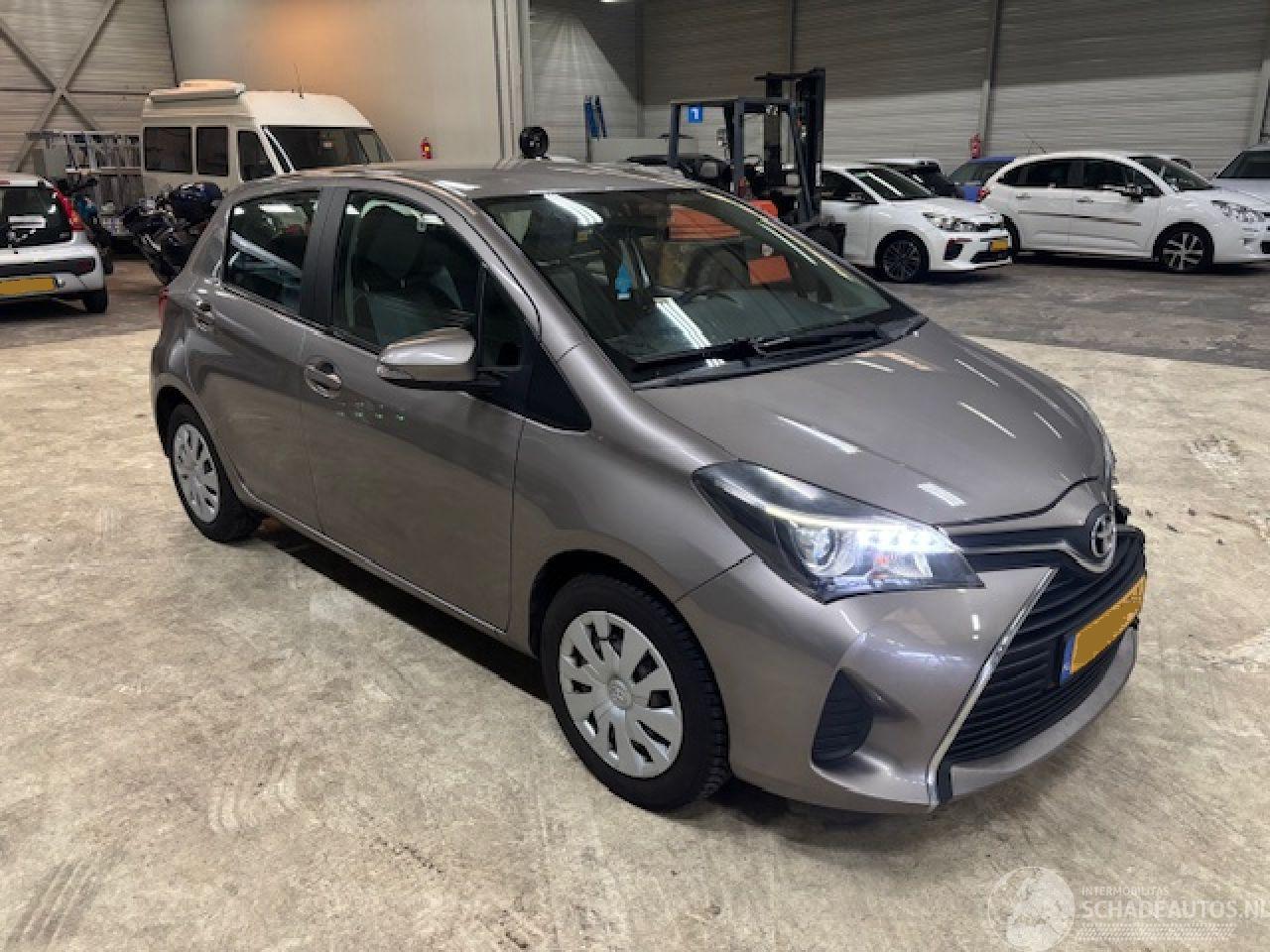 Toyota Yaris 1.3 5-drs airco navi