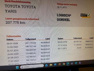 Toyota Yaris 1.3 5-drs airco navi picture 16