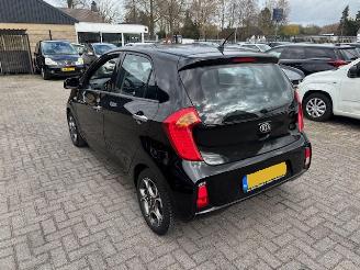 Auto incidentate Kia Picanto 1.2 5-drs  DynamicLine Clima 2016/1