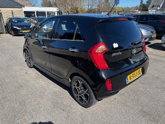 Auto incidentate Kia Picanto 1.2  5-drs World Cup 2014/6