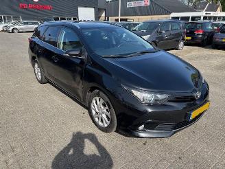 Damaged car Toyota Auris 1.2 T Sports Dynamic 2018/2