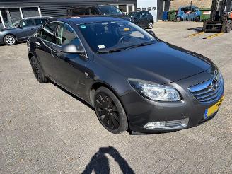 krockskadad bil auto Opel Insignia 2.0 T Ecexutive  automaat 220pk NAP 2010/1