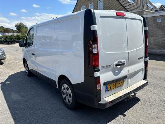 dommages fourgonnettes/vécules utilitaires Renault Trafic 1.6 DCI L1H1 airco 2018/8